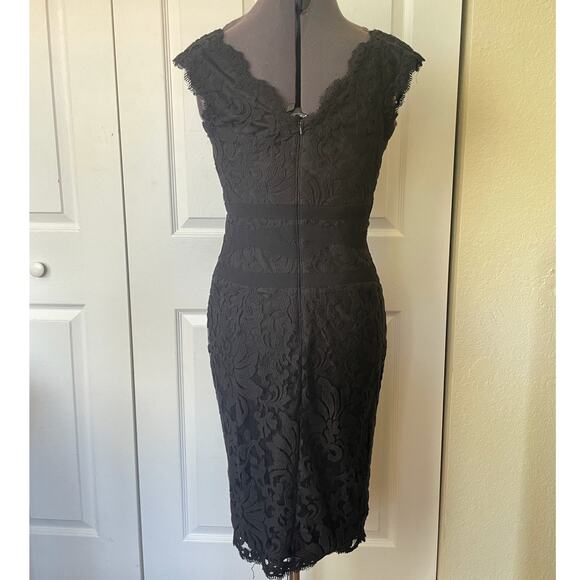 Tadashi Shoji Black Lace Cocktail Knee Length Sheath Dress, Size 4 - Picture 3 of 4